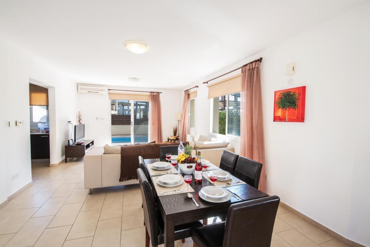 Nancy Villas Protaras Bagian luar foto