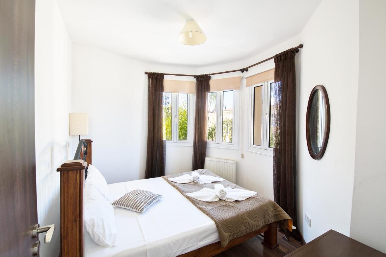 Nancy Villas Protaras Bagian luar foto