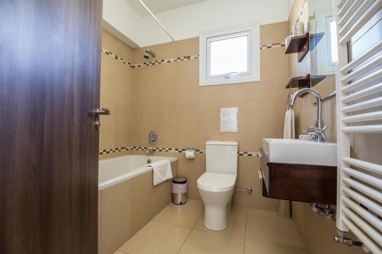 Nancy Villas Protaras Bagian luar foto
